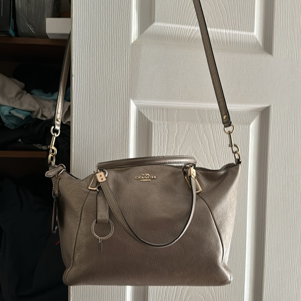 Coach Handbag - Picture 2 of 6